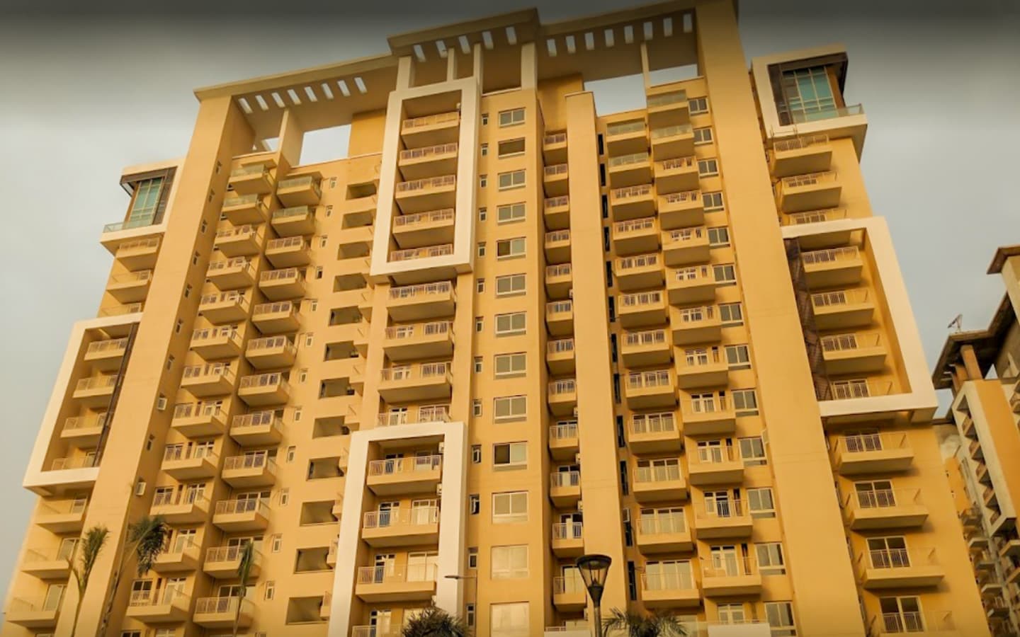 Emaar-Palm-Gardens-Image-02