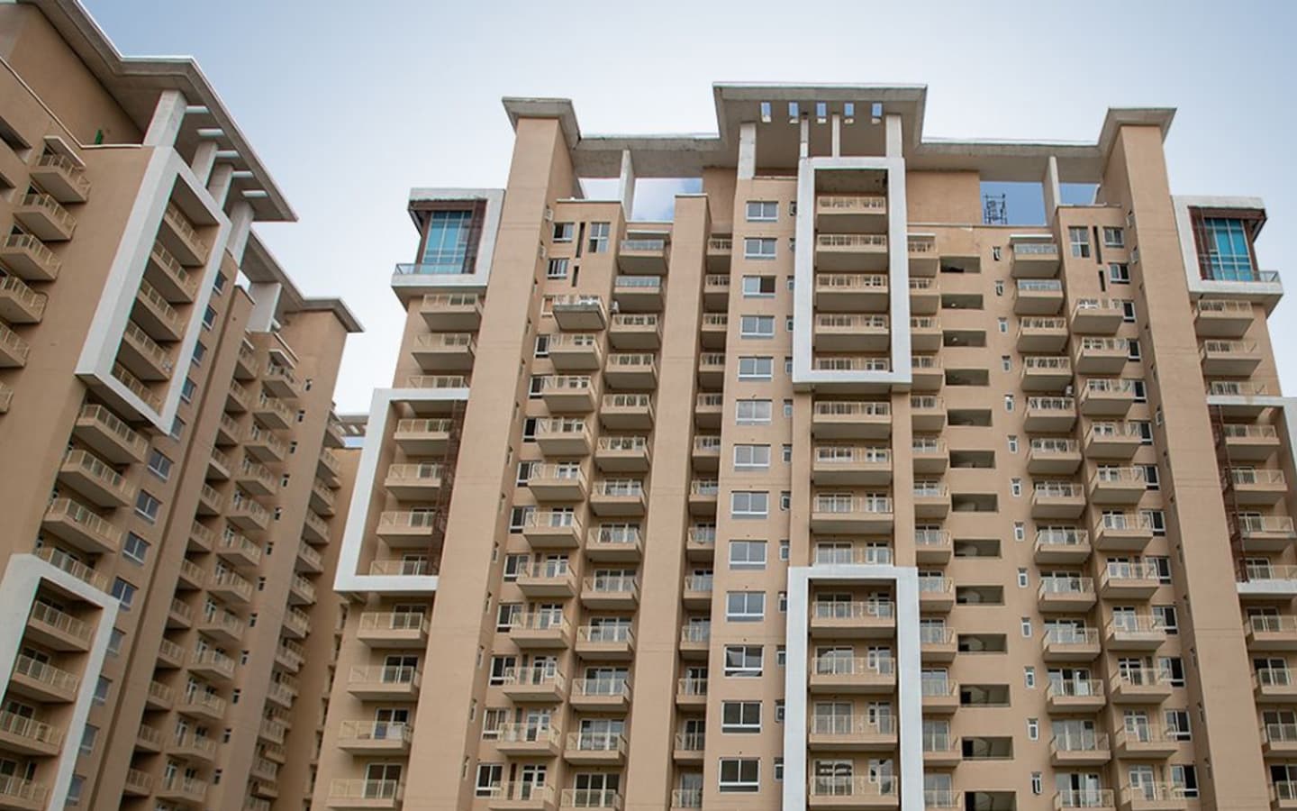 Emaar-Palm-Gardens-Image-03